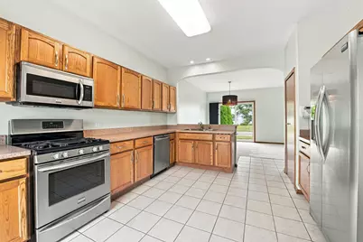 1800 Waters Edge Drive, Minooka, IL 60447 - Photo 14