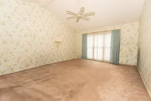 2157 N Lake Shore Cir, Arlington Heights, IL 60004 - Photo 8