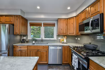 431 Oakwood Drive, Geneva, IL 60134 - Photo 8
