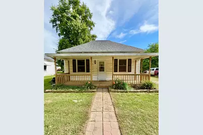 302 E Jackson Street, Saybrook, IL 61770 - Photo 1