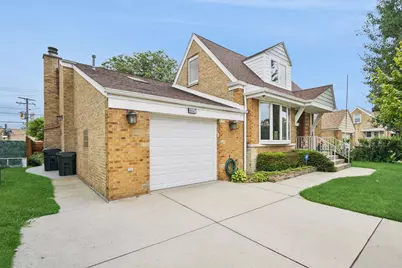 6647 N Crawford Avenue, Lincolnwood, IL 60712 - Photo 2