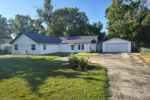 328 Ralston Rd, Machesney Park, IL 61115 - Photo 1