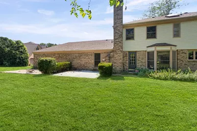 740 Cambridge Drive, Burr Ridge, IL 60527 - Photo 36