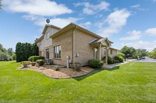 18717 Dove Ave, Mokena, IL 60448 - Photo 4