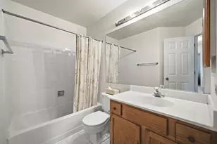 3995 Ludington Ct, Hanover Park, IL 60133 - Photo 30