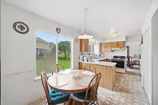 3995 Ludington Ct, Hanover Park, IL 60133 - Photo 20