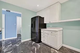 9540 Mayfield Ave, Oak Lawn, IL 60453 - Photo 10