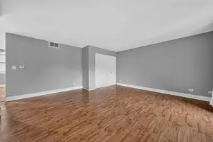 5024 N Austin Ave, Chicago, IL 60630 - Photo 6