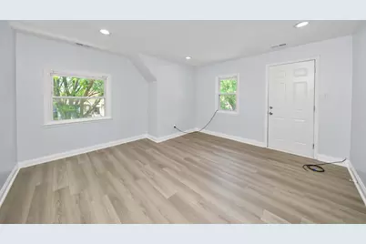 3055 N Nordica Avenue #2, Chicago, IL 60634 - Photo 2