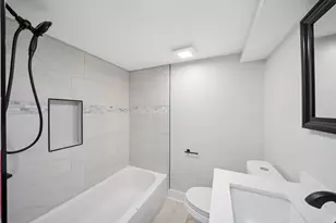 4150 W 83rd St, Chicago, IL 60652 - Photo 14