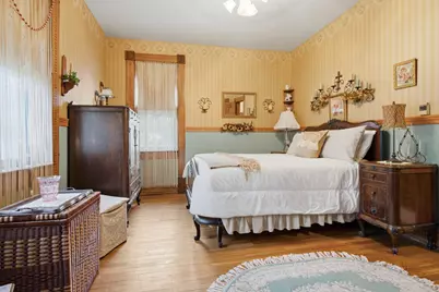 719 N Center Street, Clifton, IL 61727 - Photo 20