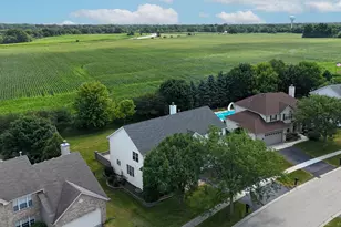 37089 N Bonnie Brae Rd, Lake Villa, IL 60046 - Photo 1