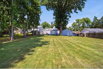 713 E Buchanan Street, Bloomington, IL 61701 - Photo 26