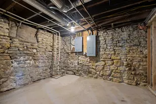 135 S 8th St, South Beloit, IL 61080 - Photo 24