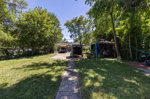 2207 Carmel Blvd, Zion, IL 60099 - Photo 16