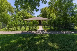 2207 Carmel Blvd, Zion, IL 60099 - Photo 2