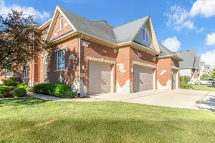 1948 Saddle Farm Ln, Naperville, IL 60564 - Photo 2