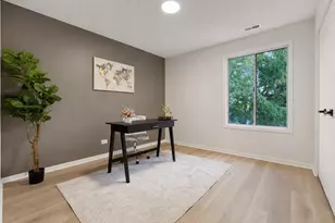 11151 Cottonwood Dr, Palos Hills, IL 60465 - Photo 20
