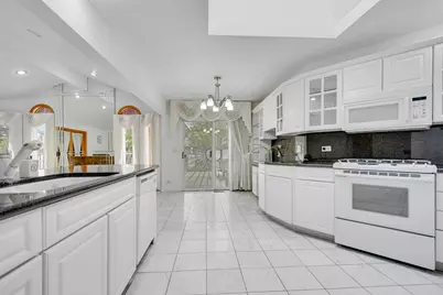 14650 Lamon Avenue, Midlothian, IL 60445 - Photo 12