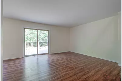 302 E Forest Knoll Drive, Palatine, IL 60074 - Photo 4