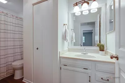 302 E Forest Knoll Drive, Palatine, IL 60074 - Photo 14