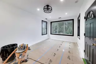 4815 W Patterson Ave, Chicago, IL 60641 - Photo 8