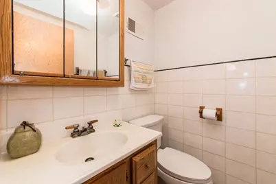 8432 W Amelia Drive, Niles, IL 60714 - Photo 14