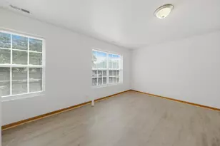7918 S Greenwood Ave, Chicago, IL 60619 - Photo 14