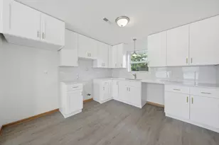 7918 S Greenwood Ave, Chicago, IL 60619 - Photo 8