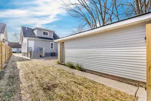 15313 Marshfield Ave, Harvey, IL 60426 - Photo 20