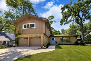 2360 N Westwood Ln, Palatine, IL 60074 - Photo 1