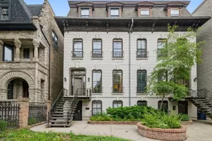 918 W Fullerton Ave, Chicago, IL 60614 - Photo 1