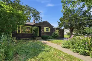 416 S Fairview Ave, Elmhurst, IL 60126 - Photo 2