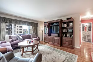 2909 N Sheridan Rd, Chicago, IL 60657 - Photo 6