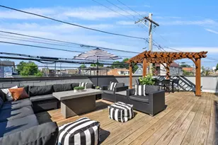 2550 W Fullerton Ave, Chicago, IL 60647 - Photo 2