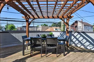 2550 W Fullerton Ave, Chicago, IL 60647 - Photo 20