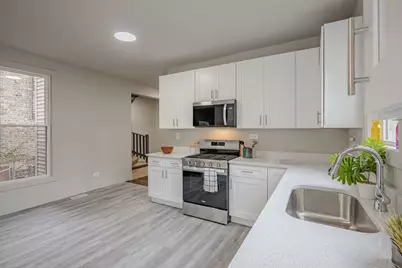 1218 N Parkside Avenue, Chicago, IL 60651 - Photo 8