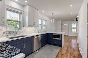 235 W 43rd St, Chicago, IL 60609 - Photo 18