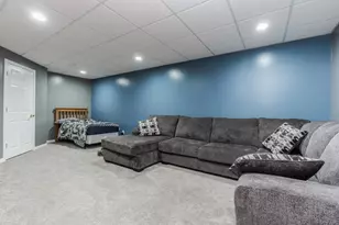 9850 N 300 E Rd, Gridley, IL 61744 - Photo 34