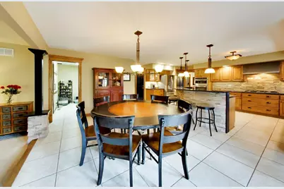 933 Spindletree Avenue, Naperville, IL 60565 - Photo 10