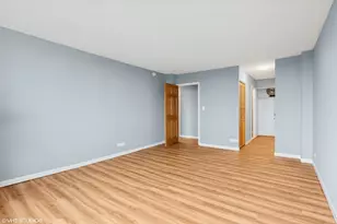2200 S Stewart Ave, Lombard, IL 60148 - Photo 16