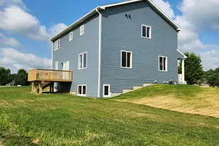 830 Bach Ct, Woodstock, IL 60098 - Photo 20
