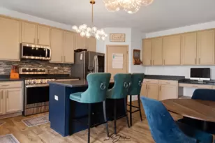 7801 Mossheather Dr, Joliet, IL 60431 - Photo 6