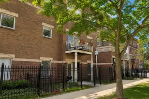 803 E 41st St, Chicago, IL 60653 - Photo 2