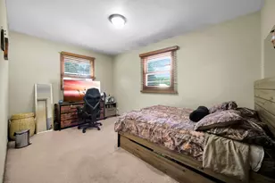 28W575 Barnes Ave, West Chicago, IL 60185 - Photo 10