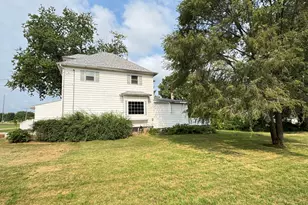 128 E N Railroad St, Sheffield, IL 61361 - Photo 4