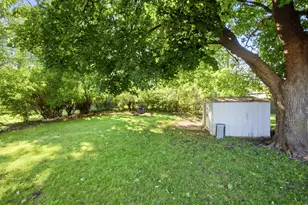 132 Walnut Ct, Mundelein, IL 60060 - Photo 16