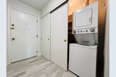 520 Biesterfield Road #117, Elk Grove Village, IL 60007 - Photo 10