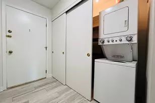 520 Biesterfield Rd, Elk Grove Village, IL 60007 - Photo 10