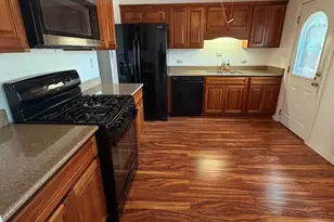 6875 Glenwood Ln, Hanover Park, IL 60133 - Photo 8